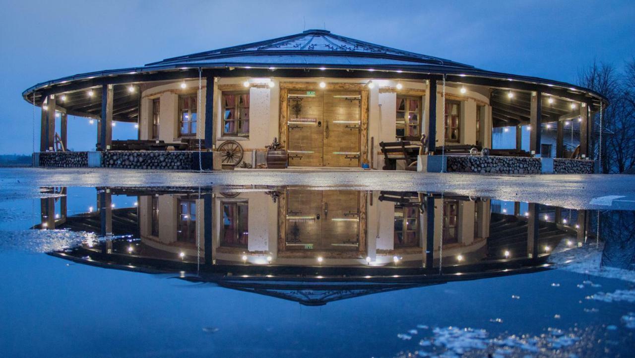 Resort Big House Plitvicka Jezera Licko Petrovo Selo Buitenkant foto
